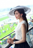 林志玲與英王室成員同看賽馬 升級當(dāng)人妻后首現(xiàn)身