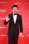 上影節(jié)閉幕式 張子楓甜美抖森秀長腿吳京逗趣上陣