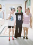 王寶強母親去世后近照曝光 身形消瘦笑容苦澀