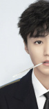 TFBOYS上演制服诱惑 全黑look帅气撩人长腿吸睛