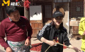 脫貧攻堅戰(zhàn)星光行動，景甜的扯面小學堂開講啦！