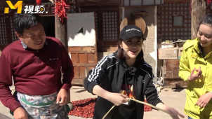 脱贫攻坚战星光行动，景甜的扯面小学堂开讲啦！
