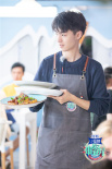王俊凯组团出游 沈梦辰杜海涛做员工餐狂撒狗粮