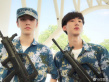 顏值出類拔萃！ 靈超軍訓(xùn)結(jié)束與同學(xué)親密合影曝光