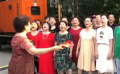 《我和我的祖國》首場電影發(fā)布 武漢阿姨合唱彩排精神抖擻