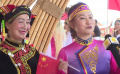直播活动中昆明观众表达激动心情 身为中国人感到光荣