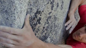 《徒手攀岩》曝光“巨砾坡难点”超惊险正片片段