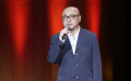 徐峥登台介绍签名排球 《夺冠》单元见证中国女排三连冠