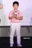 沙溢导演处女作首映 胡可看安吉表演泪流不止