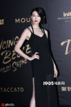 清純奶茶妹？新晉“J女郎”三吉彩花秀火辣身材