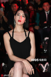 清纯奶茶妹？新晋“J女郎”三吉彩花秀火辣身材
