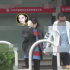 王麗坤與新男友現(xiàn)身民政局 疑似領(lǐng)證后難掩喜悅