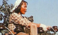 《足迹》：女演员金迪在电线杆上站了一天只为等一朵云彩？