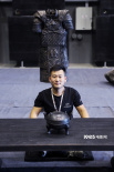影棚管理李慶敏：每日巡檢保證每個(gè)劇組正常拍攝