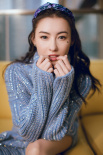 張柏芝愛心眼妝寫真曝光 大玩下衣失蹤性感又少女