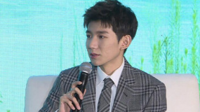 王源个人纪录短片发布 和影迷聊聊18岁那个夏天的点点滴滴