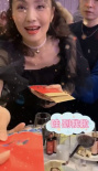 徐峥娶了真的小龙女吧？ 47岁陶虹生图少女感满满