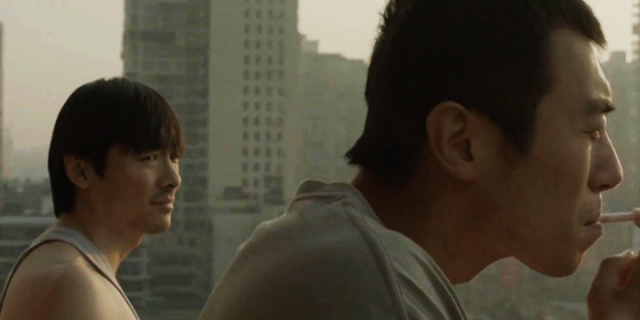 《浮城谜事》祖峰“喜提”武汉江景房 与朱亚文赏清晨长江美景