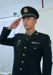 A爆了！黃景瑜曝新劇定妝照 再穿戎裝狙擊少女心