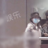 喜事將近？鄭愷苗苗親密逛商場(chǎng) 女方疑似已懷孕