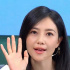 高圆圆产后亮相参与直播 与主持人汪涵带货比手型
