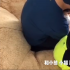 吳京給兒子讀繪本畫(huà)面溫馨 鄧超吐槽：書(shū)翻太快了