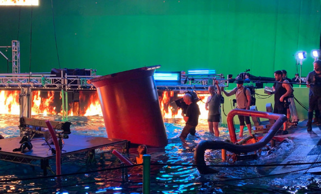 《阿凡达2》暴光片场照 水下戏份成影片重点