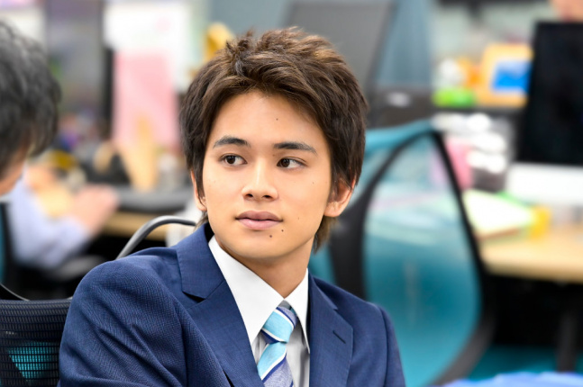 标题日剧钱断情始曝光剧照松冈茉优牵手三浦春马