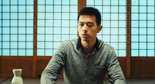 李現(xiàn)銀幕首秀《抵達之謎》口碑分化 青年演員如何為自己導(dǎo)航？