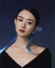 气质飞升！赵丽颖油画风写真优雅温婉 高级感十足