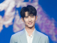 朱一龙携《重启》铁三角重聚 不演小三爷想演他？