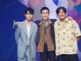 朱一龙携《重启》铁三角重聚 不演小三爷想演他？