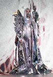 口罩防疫宣传大使！LadyGaGa惊艳亮相VMA颁奖礼