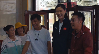 《溫暖有光放映隊》肉店老板娘講述搬遷前后的生活變化