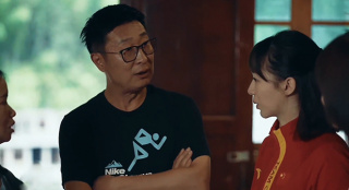 《溫暖有光放映隊》隊員學習織布技法 聆聽織布與脫貧的故事