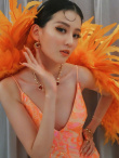 有那味兒了！喬欣姐妹cos卡戴珊家族 滿(mǎn)滿(mǎn)儀式感