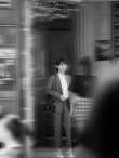 杨紫《女心理师》曝路透 穿西装的打工人造型养眼