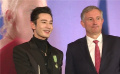三喜臨門！黃曉明被授予法蘭西藝術(shù)與文學騎士勛章