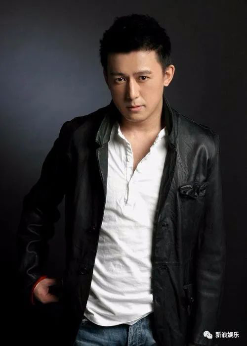 當(dāng)年的顏值，還是一去不復(fù)返了...