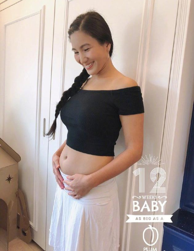 郑佩佩升级当奶奶，女儿原子惠宣布怀孕14周