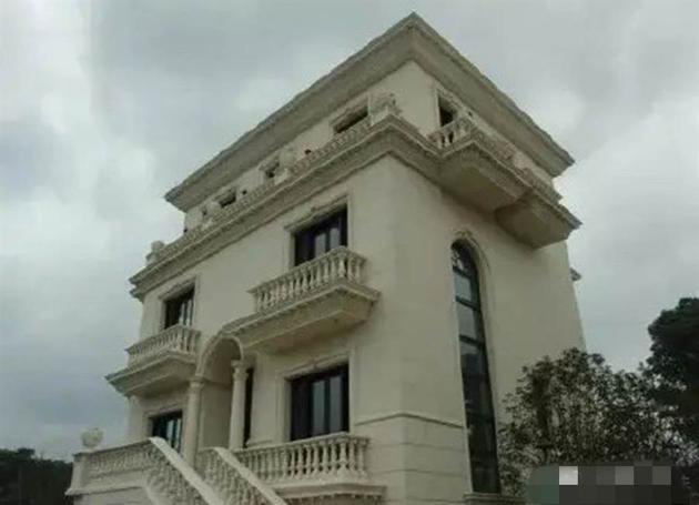 李连杰在上海的千坪豪宅