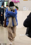 倪妮包裹严实亮相机场不见脸 赴杭州准备话剧演出