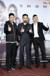 昆凌否认怀三胎后亮相宣传新片 穿束腰装秀蛮腰