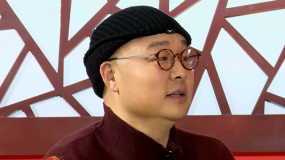 吴军聊年糕：湖南过年自己做粑粑 小孩子边磨边唱十分有趣