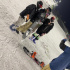 謝霆鋒滑雪場幫陳偉霆和路人拍照:暗中為人民服務(wù)