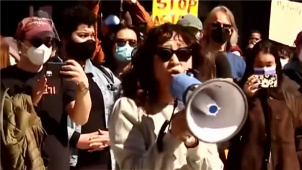 美国多地爆发反仇视亚裔游行 美国电影人呼吁停止种族歧视