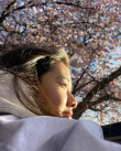陈坤儿子晒与美女合照 同站樱花树下引恋情猜测