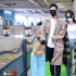 卢靖姗接机韩庚恩爱互动 摸脸杀+靠肩杀=甜齁了!
