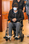 57歲布拉德·皮特坐輪椅憔悴現(xiàn)身醫(yī)院 病因竟是！