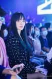 李小璐带8岁女儿甜馨T台走秀 落落大方超有范儿